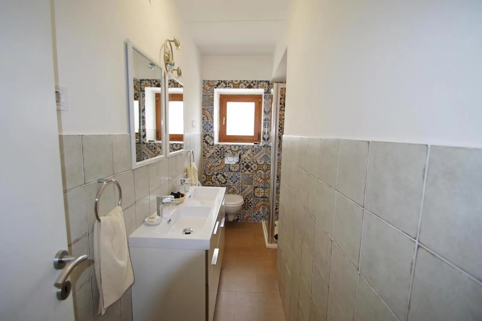 3 Holiday Apartments With Shared Pool, Peaceful Location Pula